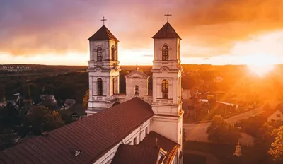 Raudondvario bažnyčios nuotraukos nuotrauka