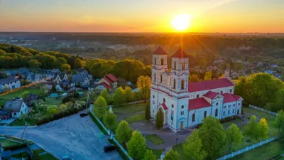 Raudondvario bažnyčios nuotraukos nuotrauka
