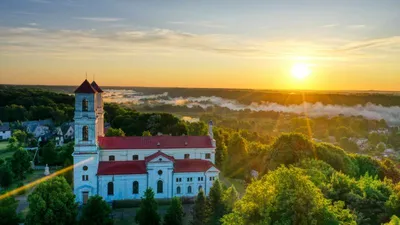 Raudondvario bažnyčios nuotraukos nuotrauka